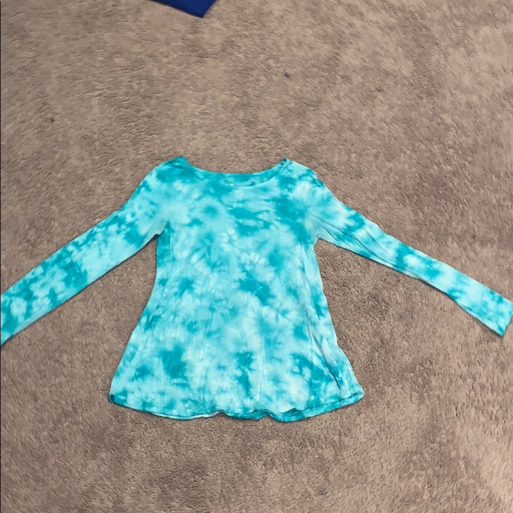 Tie-dye teal and white long sleeve shirt